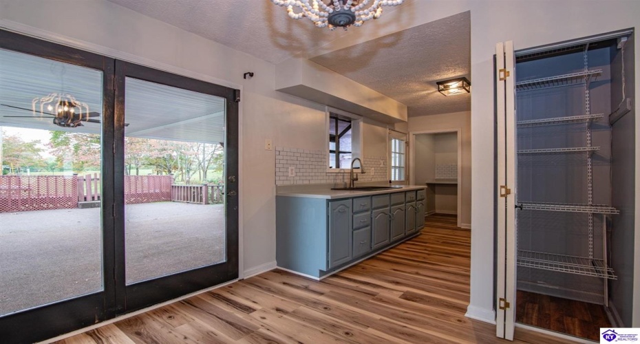 Buck Knobs Road, Ekron, Kentucky 40117, ,3 BathroomsBathrooms,For Sale,Buck Knobs Road,HK24003732