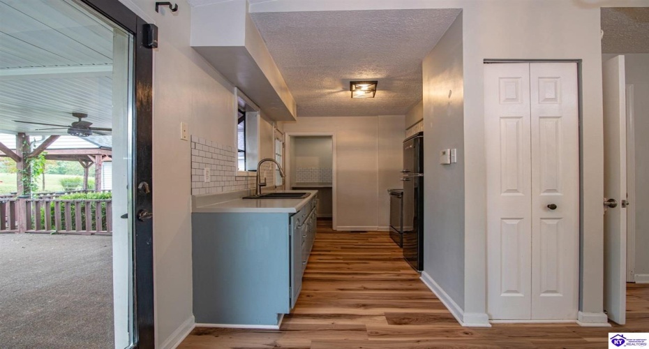 Buck Knobs Road, Ekron, Kentucky 40117, ,3 BathroomsBathrooms,For Sale,Buck Knobs Road,HK24003732