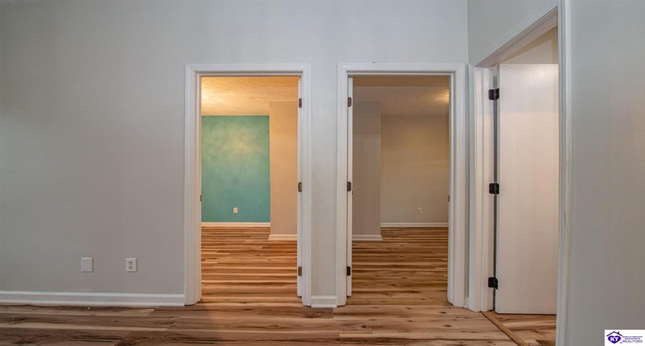 Buck Knobs Road, Ekron, Kentucky 40117, ,3 BathroomsBathrooms,For Sale,Buck Knobs Road,HK24003732