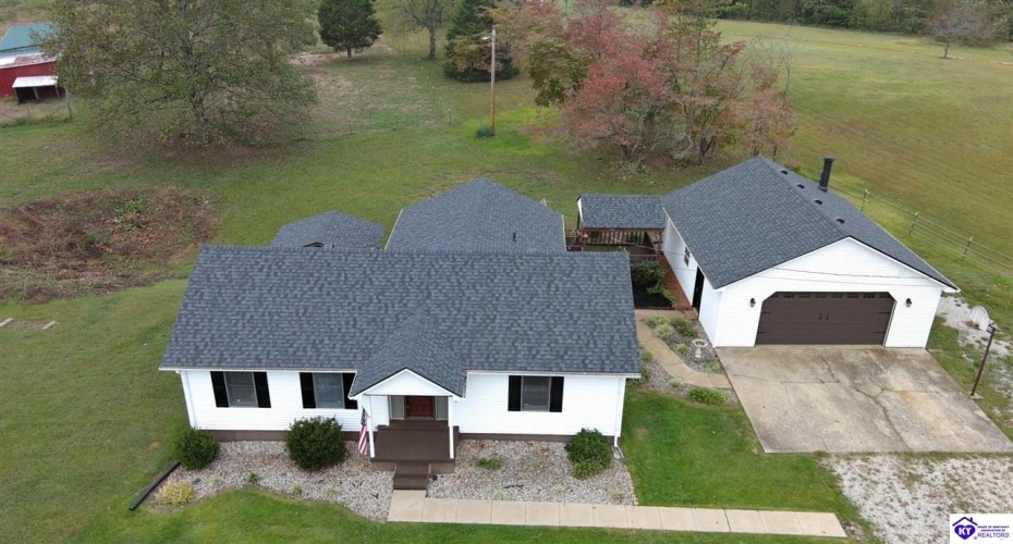 Buck Knobs Road, Ekron, Kentucky 40117, ,3 BathroomsBathrooms,For Sale,Buck Knobs Road,HK24003732