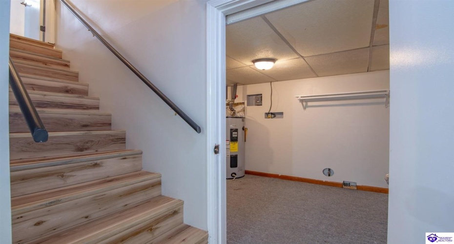 Buck Knobs Road, Ekron, Kentucky 40117, ,3 BathroomsBathrooms,For Sale,Buck Knobs Road,HK24003732