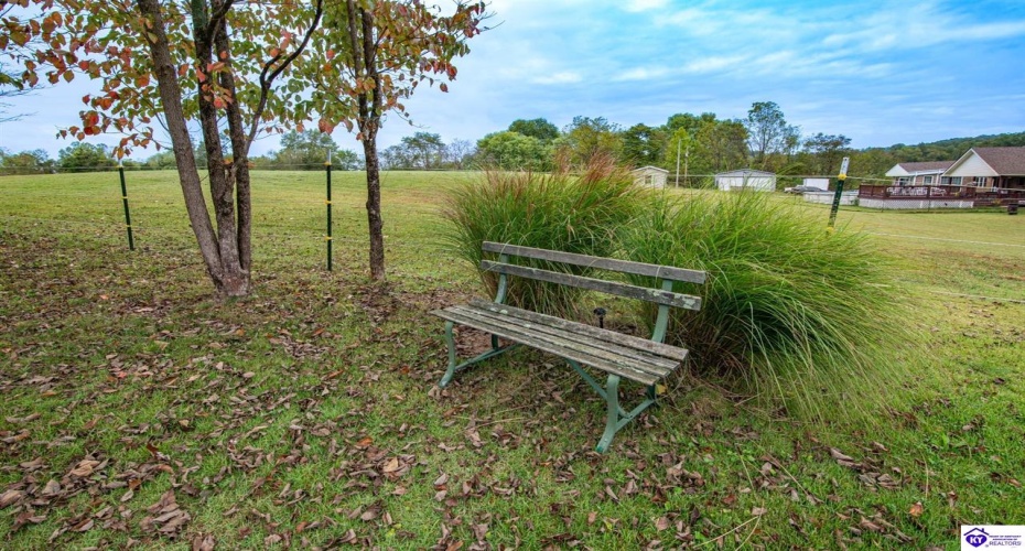 Buck Knobs Road, Ekron, Kentucky 40117, ,3 BathroomsBathrooms,For Sale,Buck Knobs Road,HK24003732