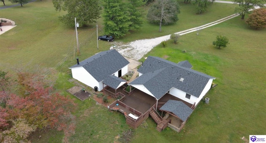 Buck Knobs Road, Ekron, Kentucky 40117, ,3 BathroomsBathrooms,For Sale,Buck Knobs Road,HK24003732