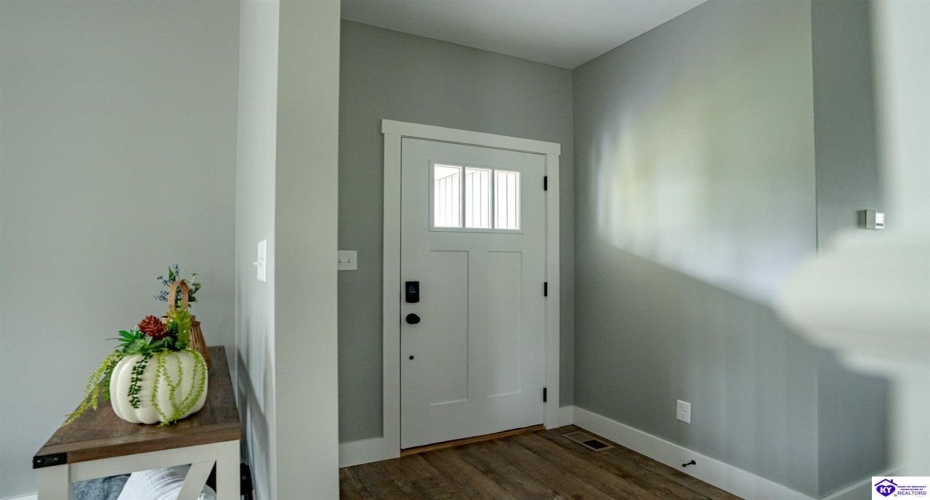 Landing Road, Leitchfield, Kentucky 42754, ,3 BathroomsBathrooms,For Sale,Landing Road,HK24003735