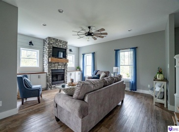 Landing Road, Leitchfield, Kentucky 42754, ,3 BathroomsBathrooms,For Sale,Landing Road,HK24003735 Landing Road, Leitchfield, Kentucky 42754, ,3 BathroomsBathrooms,For Sale,Landing Road,HK24003735