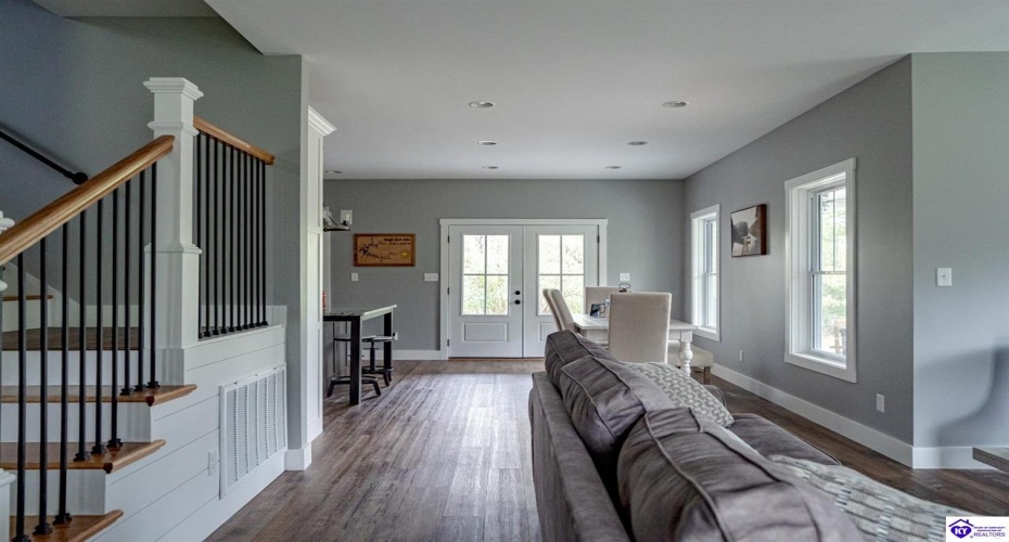 Landing Road, Leitchfield, Kentucky 42754, ,3 BathroomsBathrooms,For Sale,Landing Road,HK24003735