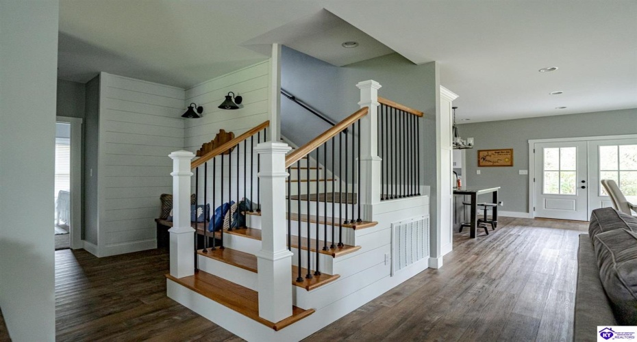 Landing Road, Leitchfield, Kentucky 42754, ,3 BathroomsBathrooms,For Sale,Landing Road,HK24003735