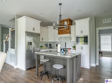 Landing Road, Leitchfield, Kentucky 42754, ,3 BathroomsBathrooms,For Sale,Landing Road,HK24003735 Landing Road, Leitchfield, Kentucky 42754, ,3 BathroomsBathrooms,For Sale,Landing Road,HK24003735