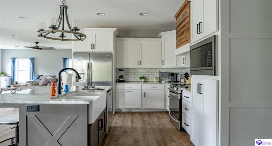 Landing Road, Leitchfield, Kentucky 42754, ,3 BathroomsBathrooms,For Sale,Landing Road,HK24003735