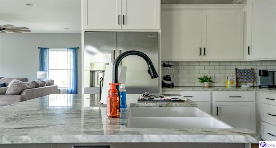 Landing Road, Leitchfield, Kentucky 42754, ,3 BathroomsBathrooms,For Sale,Landing Road,HK24003735