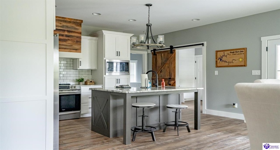 Landing Road, Leitchfield, Kentucky 42754, ,3 BathroomsBathrooms,For Sale,Landing Road,HK24003735