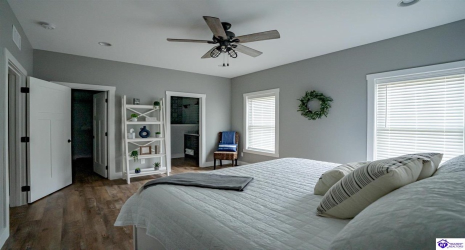 Landing Road, Leitchfield, Kentucky 42754, ,3 BathroomsBathrooms,For Sale,Landing Road,HK24003735