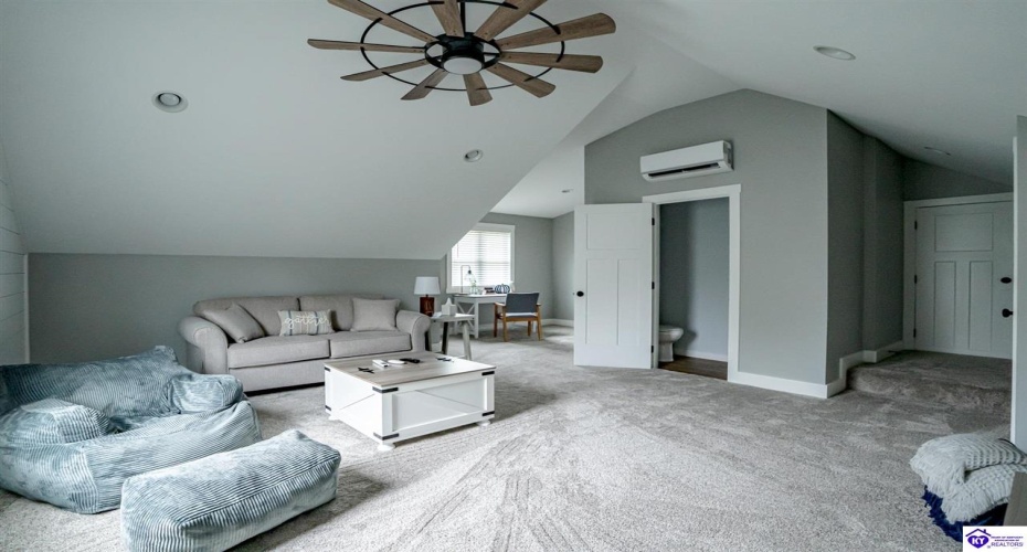 Landing Road, Leitchfield, Kentucky 42754, ,3 BathroomsBathrooms,For Sale,Landing Road,HK24003735