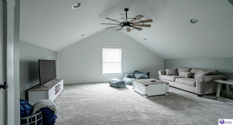 Landing Road, Leitchfield, Kentucky 42754, ,3 BathroomsBathrooms,For Sale,Landing Road,HK24003735