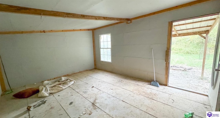 Caven Bend Road, Greensburg, Kentucky 42743, ,For Sale,Caven Bend Road,HK24003754