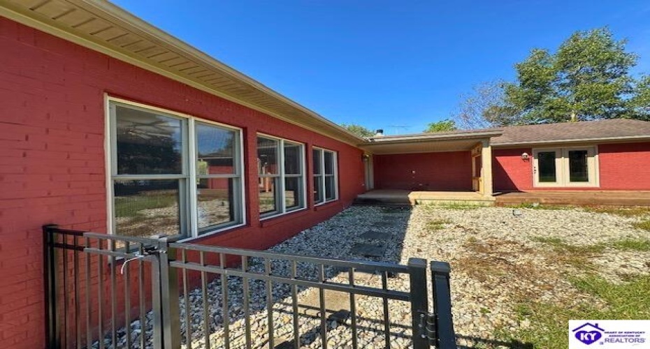 Shain Road, Bardstown, Kentucky 40004, ,3 BathroomsBathrooms,For Sale,Shain Road,HK24003746