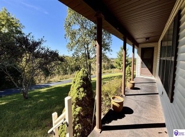 Hayes Cemetery Road, Greensburg, Kentucky 42743, ,3 BathroomsBathrooms,For Sale,Hayes Cemetery Road,HK24003752 Hayes Cemetery Road, Greensburg, Kentucky 42743, ,3 BathroomsBathrooms,For Sale,Hayes Cemetery Road,HK24003752