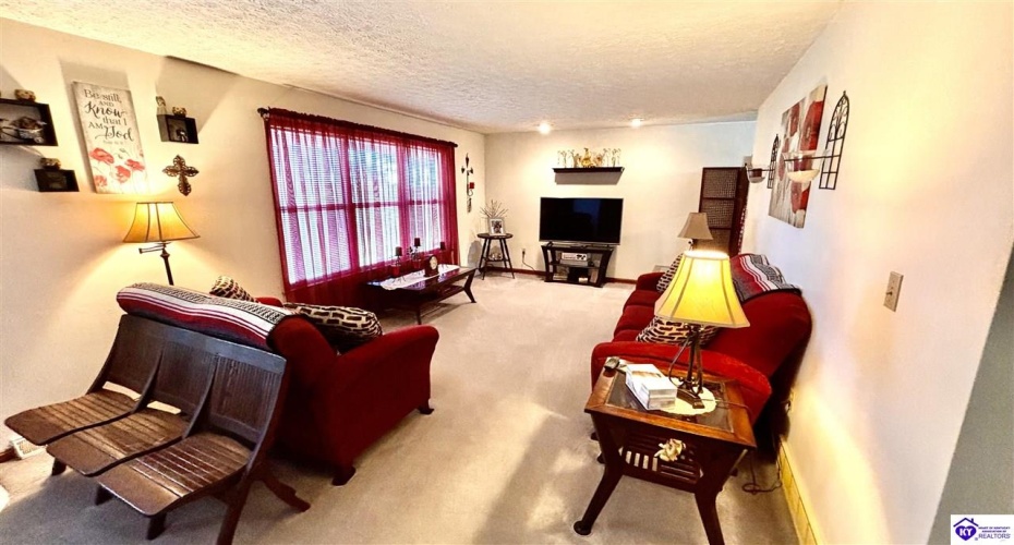 Hayes Cemetery Road, Greensburg, Kentucky 42743, ,3 BathroomsBathrooms,For Sale,Hayes Cemetery Road,HK24003752