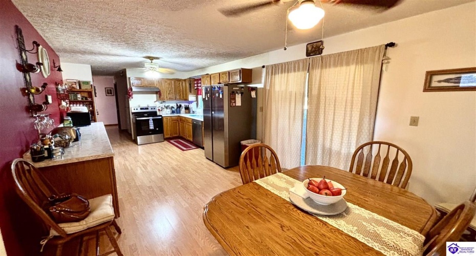 Hayes Cemetery Road, Greensburg, Kentucky 42743, ,3 BathroomsBathrooms,For Sale,Hayes Cemetery Road,HK24003752