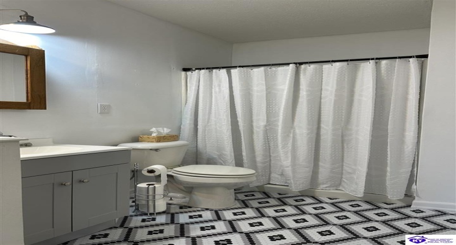 Dragway Lane, Campbellsville, Kentucky 42718, ,1 BathroomBathrooms,For Sale,Dragway Lane,HK24003755