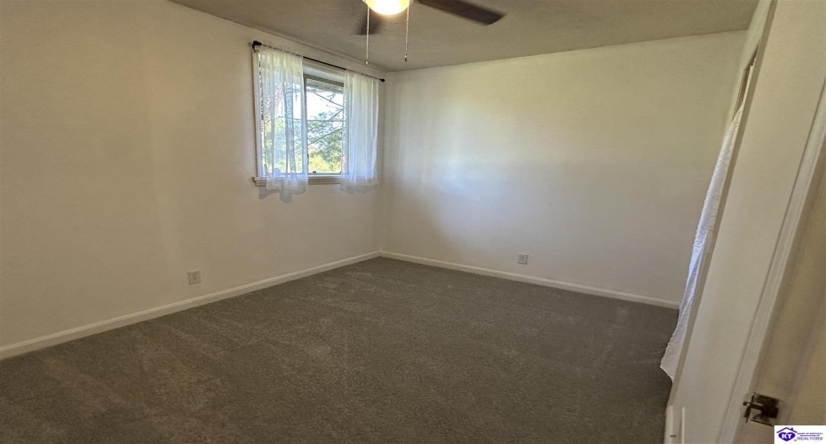 Dragway Lane, Campbellsville, Kentucky 42718, ,1 BathroomBathrooms,For Sale,Dragway Lane,HK24003755