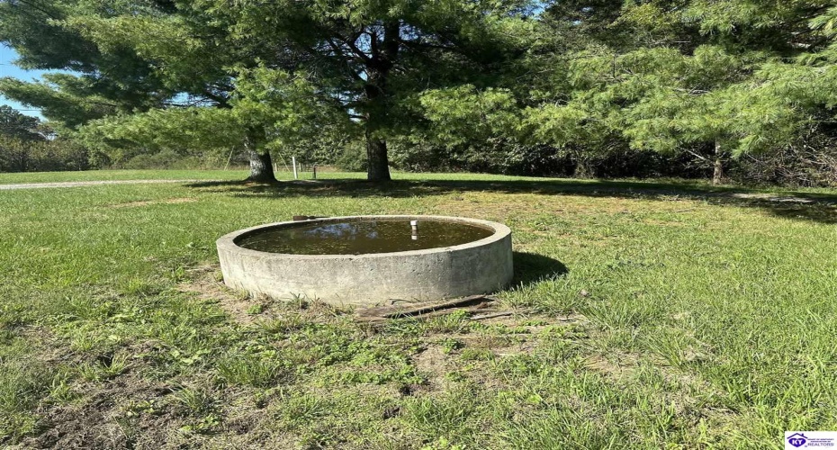 Dragway Lane, Campbellsville, Kentucky 42718, ,1 BathroomBathrooms,For Sale,Dragway Lane,HK24003755