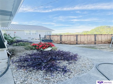 Legion Park Road, Greensburg, Kentucky 42743, ,3 BathroomsBathrooms,For Sale,Legion Park Road,HK24003768 Legion Park Road, Greensburg, Kentucky 42743, ,3 BathroomsBathrooms,For Sale,Legion Park Road,HK24003768