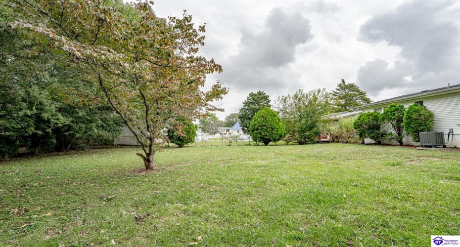 Deering Lane, Radcliff, Kentucky 40160, ,3 BathroomsBathrooms,For Sale,Deering Lane,HK24003773