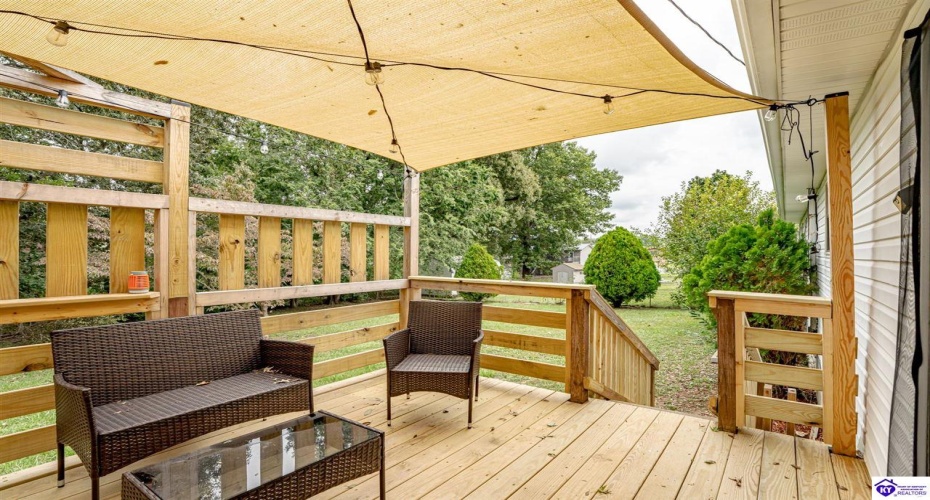 Deering Lane, Radcliff, Kentucky 40160, ,3 BathroomsBathrooms,For Sale,Deering Lane,HK24003773