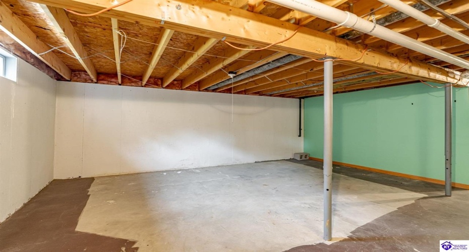 Deering Lane, Radcliff, Kentucky 40160, ,3 BathroomsBathrooms,For Sale,Deering Lane,HK24003773