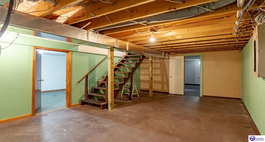 Deering Lane, Radcliff, Kentucky 40160, ,3 BathroomsBathrooms,For Sale,Deering Lane,HK24003773