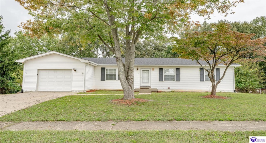 Deering Lane, Radcliff, Kentucky 40160, ,3 BathroomsBathrooms,For Sale,Deering Lane,HK24003773