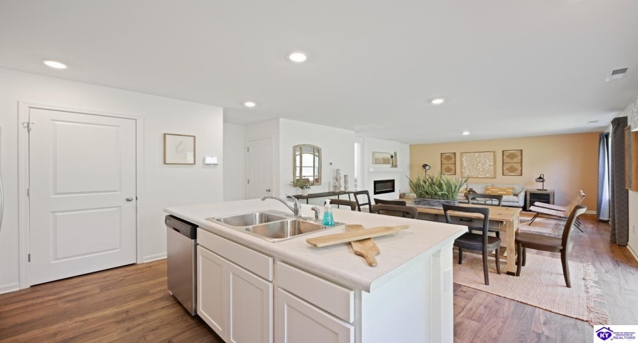 Lehigh Ct, Elizabethtown, Kentucky 42701-0000, ,3 BathroomsBathrooms,For Sale,Lehigh Ct,HK24003774