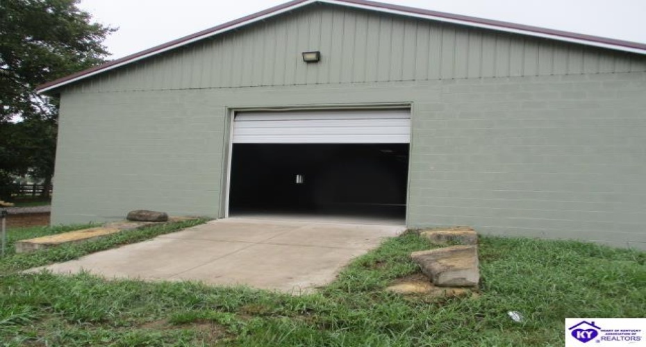 Greer Lane, Bardstown, Kentucky 40004, ,2 BathroomsBathrooms,For Sale,Greer Lane,HK24003775