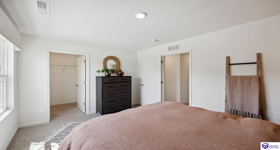 Lehigh Ct, Elizabethtown, Kentucky 42701-0000, ,3 BathroomsBathrooms,For Sale,Lehigh Ct,HK24003777