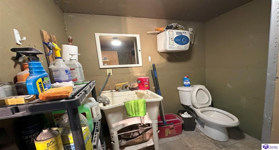 Butler Lane, Custer, Kentucky 40115, ,2 BathroomsBathrooms,For Sale,Butler Lane,HK24003778