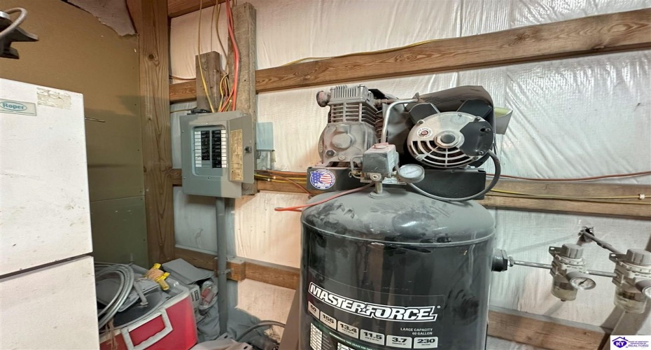 Butler Lane, Custer, Kentucky 40115, ,2 BathroomsBathrooms,For Sale,Butler Lane,HK24003778