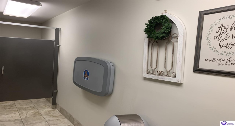 Lincoln Trail Boulevard, Radcliff, Kentucky 40160, ,For Sale,Lincoln Trail Boulevard,HK24000924