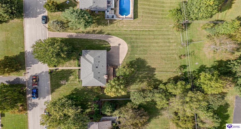 El Dorado Drive, Elizabethtown, Kentucky 42701, ,3 BathroomsBathrooms,For Sale,El Dorado Drive,HK24003783