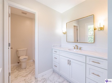 El Dorado Drive, Elizabethtown, Kentucky 42701, ,3 BathroomsBathrooms,For Sale,El Dorado Drive,HK24003783 El Dorado Drive, Elizabethtown, Kentucky 42701, ,3 BathroomsBathrooms,For Sale,El Dorado Drive,HK24003783