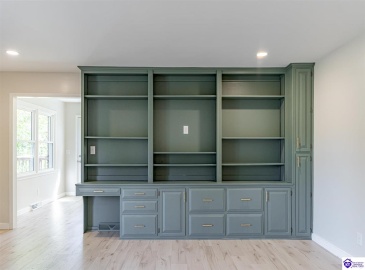 El Dorado Drive, Elizabethtown, Kentucky 42701, ,3 BathroomsBathrooms,For Sale,El Dorado Drive,HK24003783 El Dorado Drive, Elizabethtown, Kentucky 42701, ,3 BathroomsBathrooms,For Sale,El Dorado Drive,HK24003783