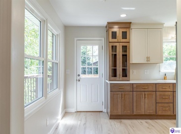 El Dorado Drive, Elizabethtown, Kentucky 42701, ,3 BathroomsBathrooms,For Sale,El Dorado Drive,HK24003783 El Dorado Drive, Elizabethtown, Kentucky 42701, ,3 BathroomsBathrooms,For Sale,El Dorado Drive,HK24003783