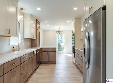 El Dorado Drive, Elizabethtown, Kentucky 42701, ,3 BathroomsBathrooms,For Sale,El Dorado Drive,HK24003783 El Dorado Drive, Elizabethtown, Kentucky 42701, ,3 BathroomsBathrooms,For Sale,El Dorado Drive,HK24003783