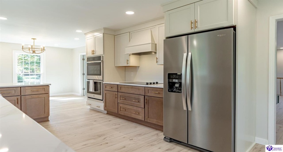 El Dorado Drive, Elizabethtown, Kentucky 42701, ,3 BathroomsBathrooms,For Sale,El Dorado Drive,HK24003783