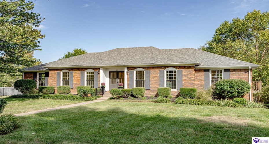 El Dorado Drive, Elizabethtown, Kentucky 42701, ,3 BathroomsBathrooms,For Sale,El Dorado Drive,HK24003783