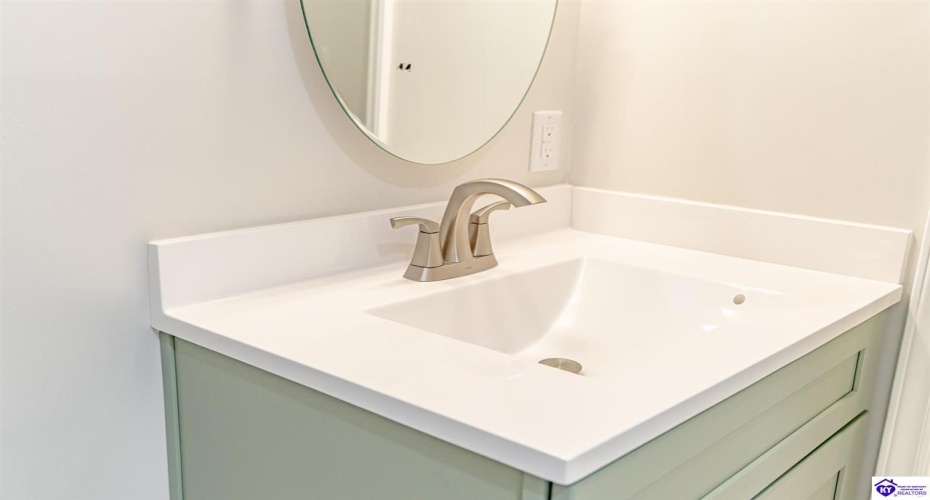 El Dorado Drive, Elizabethtown, Kentucky 42701, ,3 BathroomsBathrooms,For Sale,El Dorado Drive,HK24003783