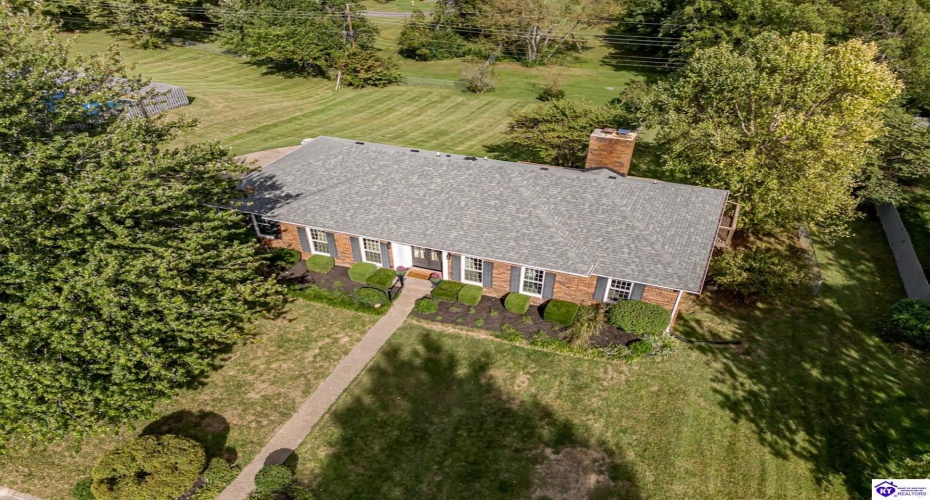 El Dorado Drive, Elizabethtown, Kentucky 42701, ,3 BathroomsBathrooms,For Sale,El Dorado Drive,HK24003783