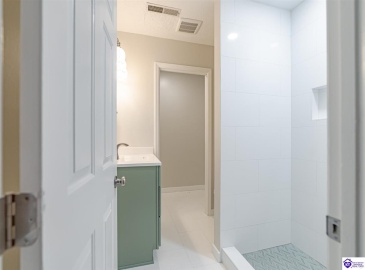 El Dorado Drive, Elizabethtown, Kentucky 42701, ,3 BathroomsBathrooms,For Sale,El Dorado Drive,HK24003783 El Dorado Drive, Elizabethtown, Kentucky 42701, ,3 BathroomsBathrooms,For Sale,El Dorado Drive,HK24003783