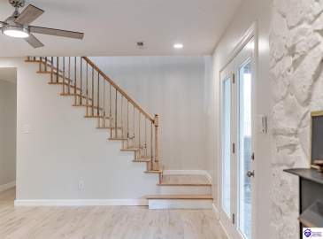 El Dorado Drive, Elizabethtown, Kentucky 42701, ,3 BathroomsBathrooms,For Sale,El Dorado Drive,HK24003783 El Dorado Drive, Elizabethtown, Kentucky 42701, ,3 BathroomsBathrooms,For Sale,El Dorado Drive,HK24003783