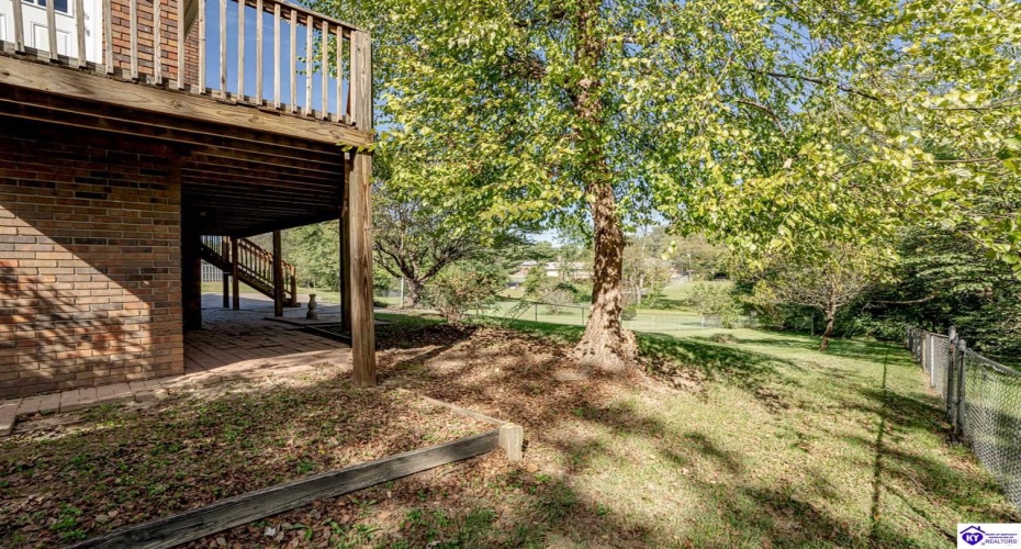 El Dorado Drive, Elizabethtown, Kentucky 42701, ,3 BathroomsBathrooms,For Sale,El Dorado Drive,HK24003783